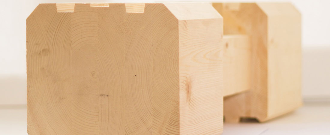 Экологически чистый, долговечный клееный брус имеет наилучшие характеристики среди всех строительных материалов из дерева